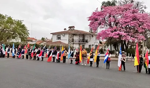 Acto en el Monumento