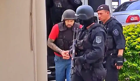 Cristian Palavecino es trasladado por las fuerzas de seguridad