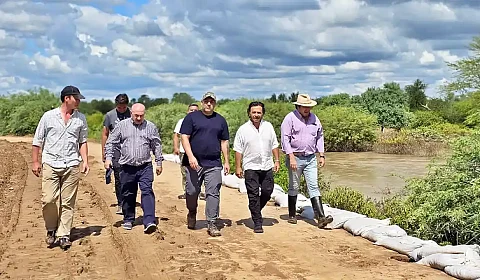 Solá, Lapad, Mimessi, Sáenz y de los Ríos - La delantera en Santa Victoria Este