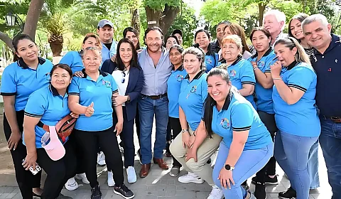 Sáenz en la feria de salud de Embarcación