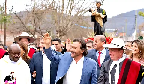 Gustavo Sáenz en las fiestas patronales de Vaqueros