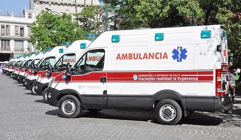 Ambulancias en la Plaza 9 de Julio