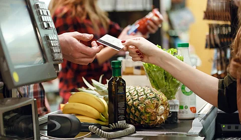 El índice de precios al consumidor sube un 2,4 % en febrero