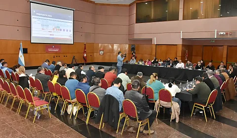 El gobierno de Salta acuerda con los sindicatos en la mesa de negociación colectiva Imagen de archivo