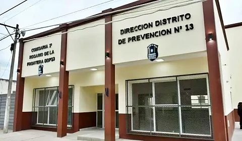 Sáenz visita las obras del nuevo edificio policial en Rosario de la Frontera Vista del nuevo edificio