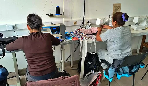 Más de 100 emprendedores utilizan cada día los recursos de la fábrica municipal de Salta Emprendedoras en la fábrica municipal de Salta