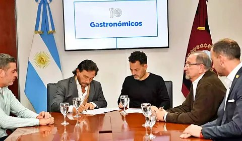 El gobierno de Salta financiará cinco 'obras clave' en la ciudad capital Sáenz y Durand firman los convenios