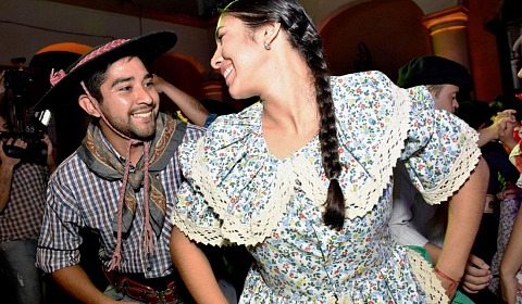 Espectáculo folklórico 'Pulso de mi tierra' en el Teatro Provincial