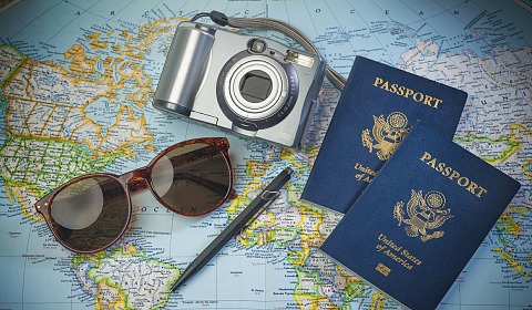 Migraciones refuerza la atención en aeropuertos, puertos y pasos fronterizos para la temporada de verano
