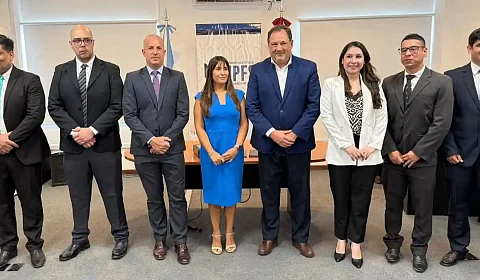 Juran sus cargos los nuevos auxiliares fiscales de Cafayate y Orán Foto de familia después del juramento