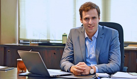 Fake news y persecución penal Emiliano Estrada, diputado nacional