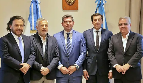 Cinco gobernadores acuerdan en San Juan crear la 'Mesa del Cobre' Sáenz, Cornejo, Orrego, Sadir y Jalil