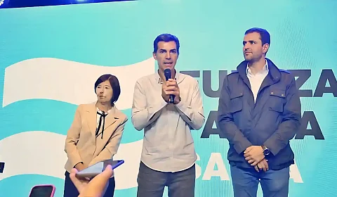 Urtubey evita felicitar a Flavia Royón Giménez, Urtubey y Estrada