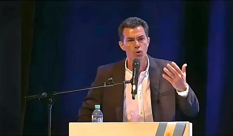 ¿Qué es más totalitario? ¿Cerrar el Congreso o llenarlo de 'peronistas'? Juan Manuel Urtubey - Exgobernador de Salta